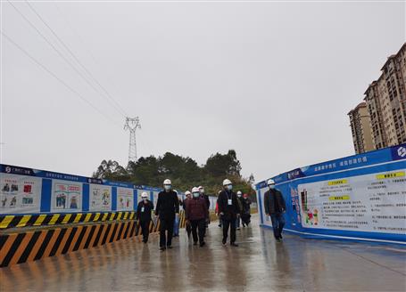 刘新宁带队到桂华分公司项目开展下半年清静质量综合大检查