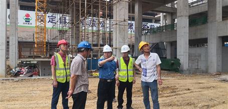 唐峰使用“五一”假期到鱼峰水泥技改项目调研指导