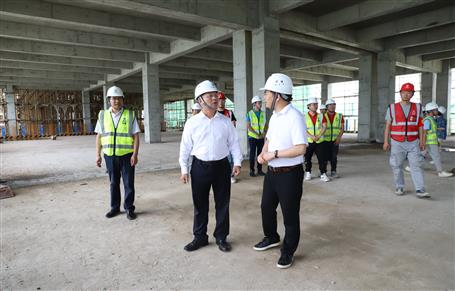 覃振华：勇挑生长重担 新征途上创佳绩