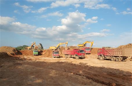 以坚守和奋战向目的冲刺