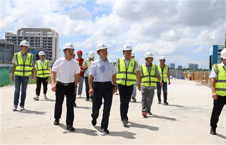 侯立林到钦州片区项目开展航行检查