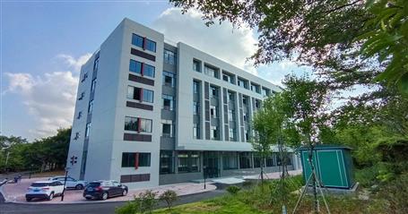 基础分公司承建的项目顺遂通过完工验收