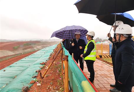 侯立林到柳州三项目开展重大危害排查事情